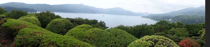 恩賜箱根公園から芦ノ湖を臨む